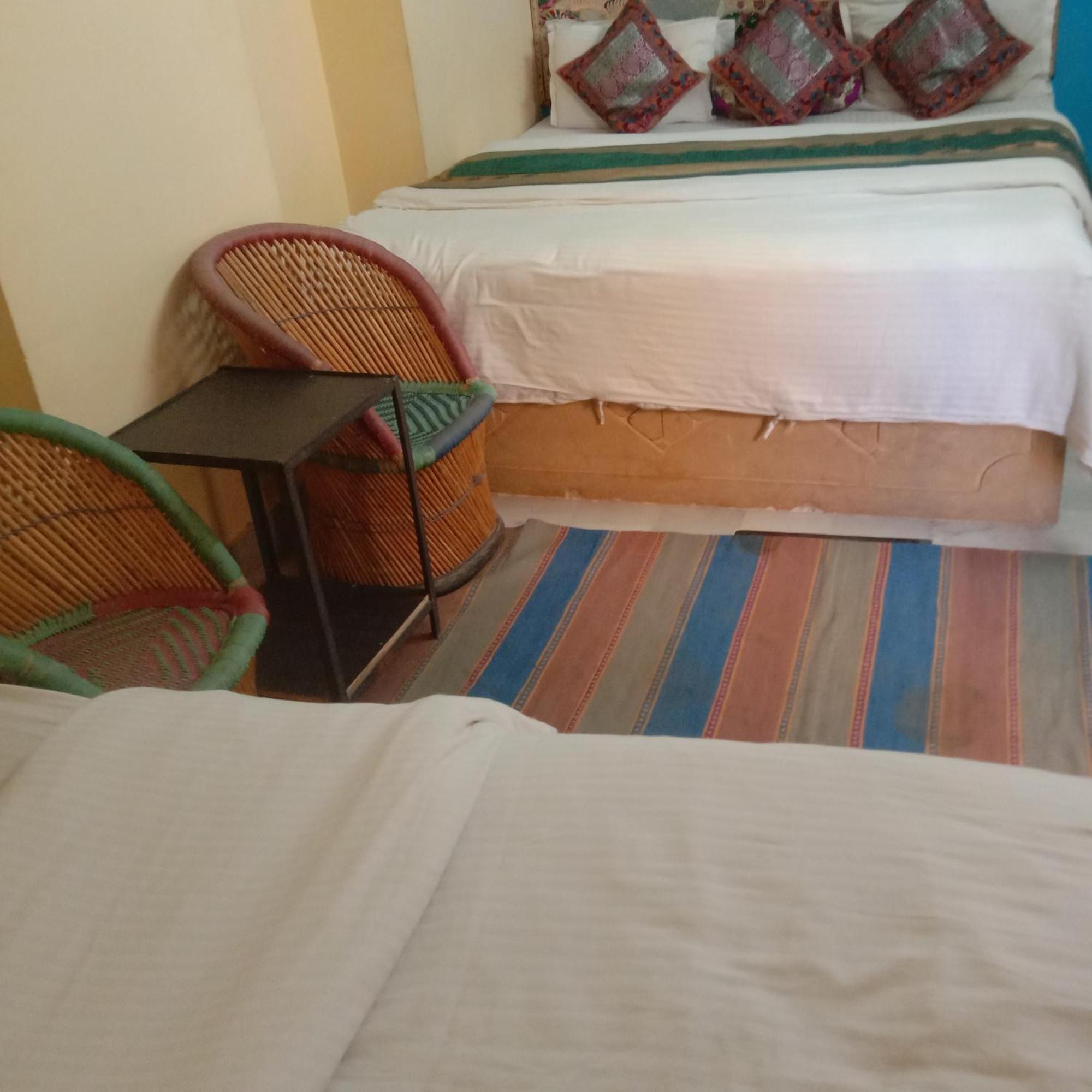 Neem Guest House Jaisalmer Esterno foto