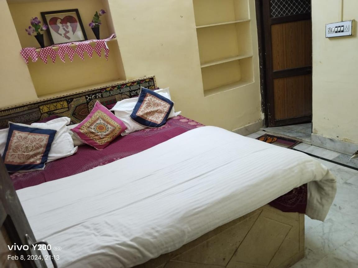 Neem Guest House Jaisalmer Esterno foto